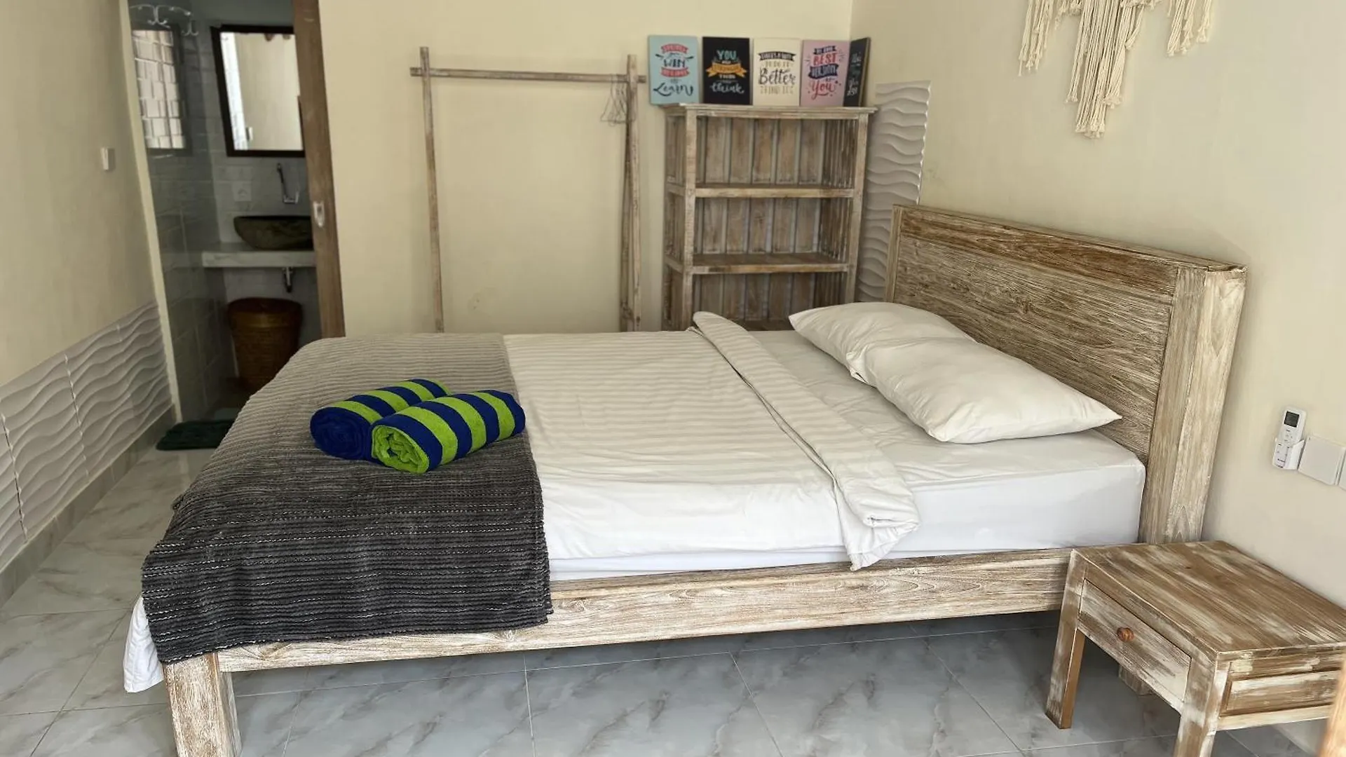 Kiwi Guest House Canggu   Canggu (Bali)